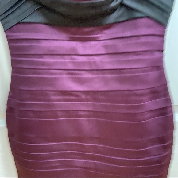 bcbg body con pleated mini cocktail dress - Picture 4 of 7